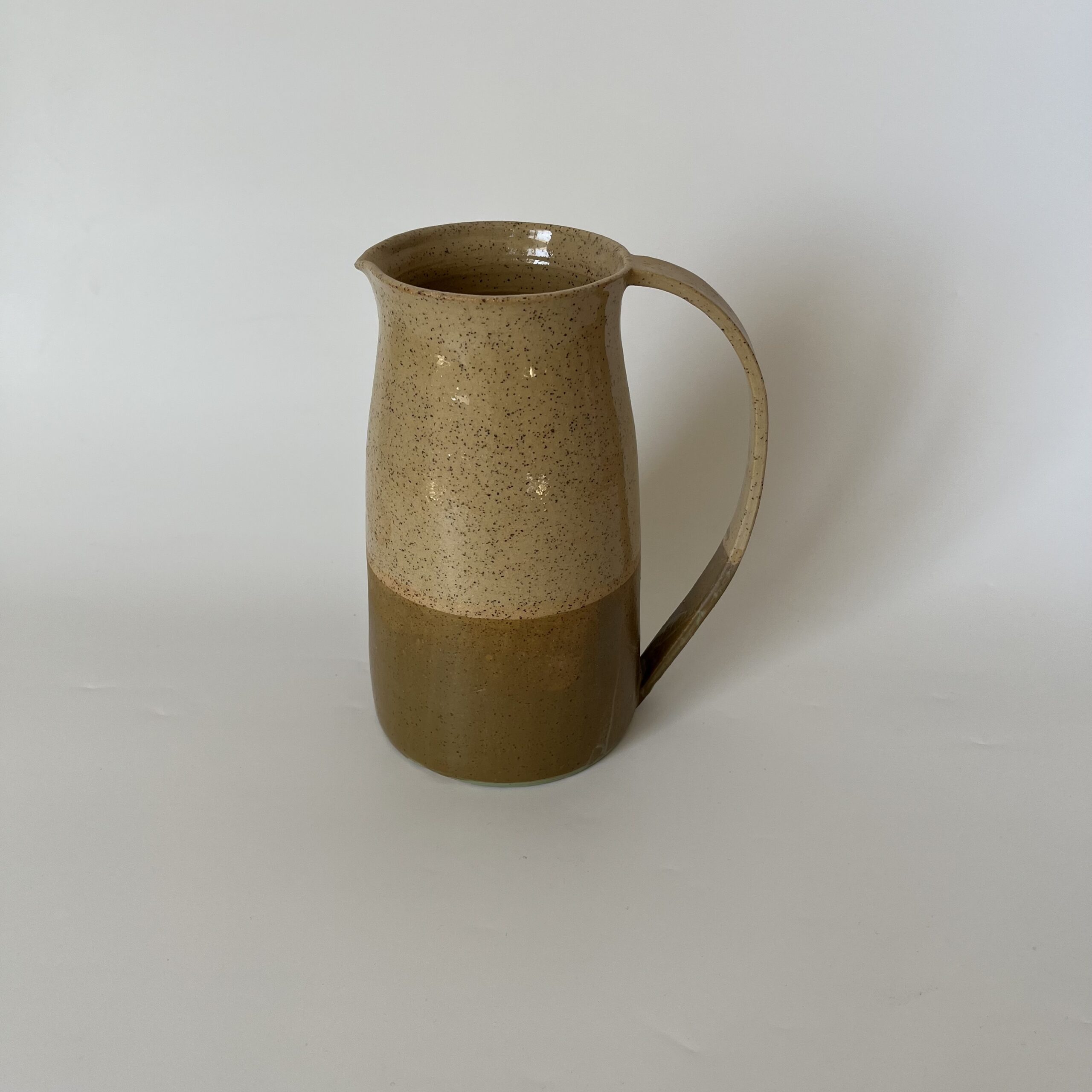 קנקנים מנוקדים קנקנים מנוקדים