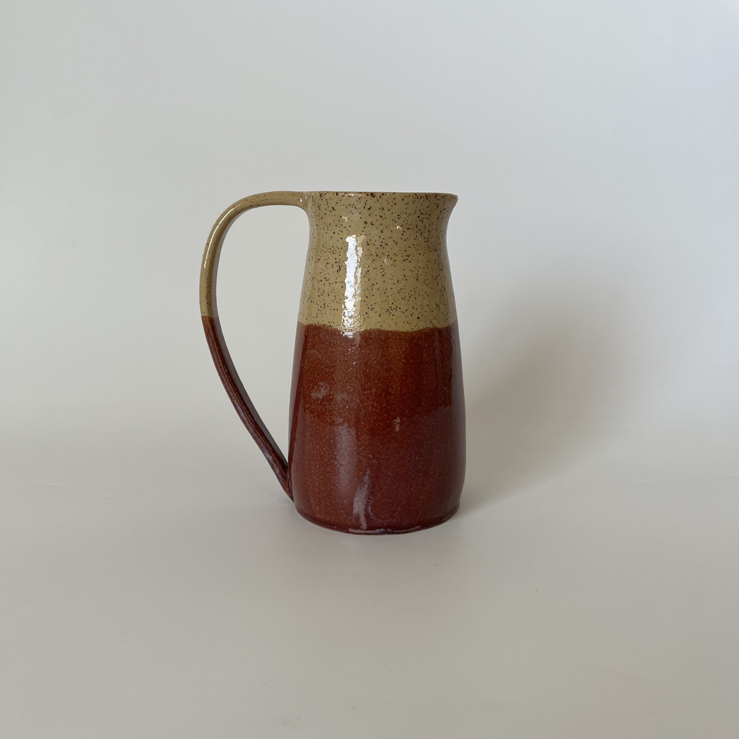 קנקנים מנוקדים קנקנים מנוקדים