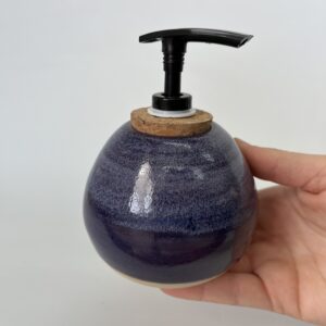 דיספנסר סבון עגול