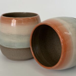 זוג כוסות חימר אפור